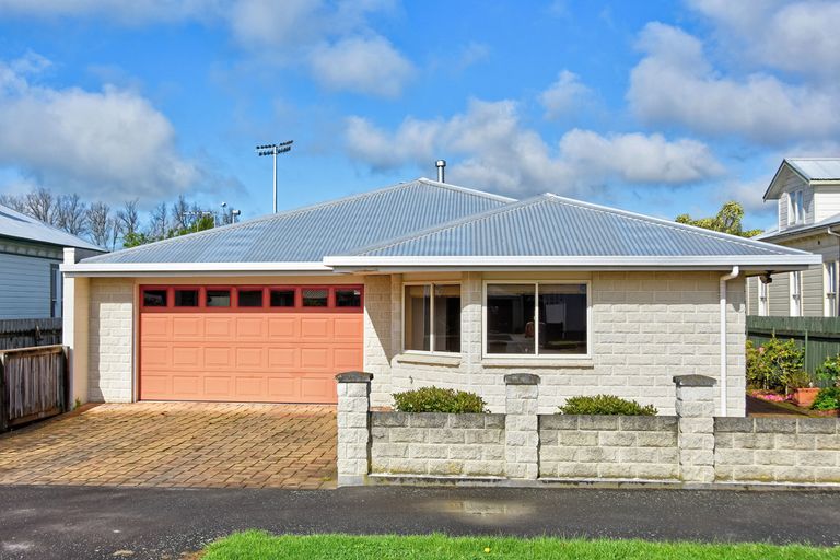 Photo of property in 12 Mckenna Street, Masterton, 5810