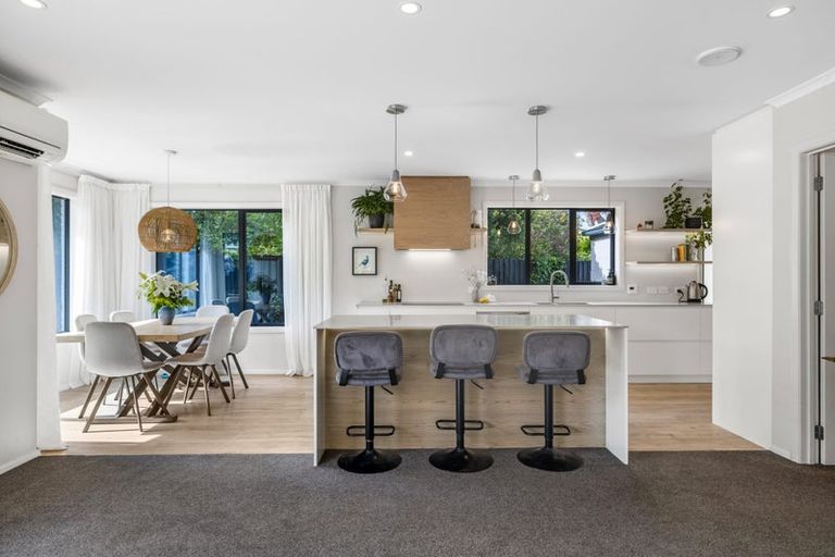 Photo of property in 16 Brackendale Place, Burnside, Christchurch, 8041