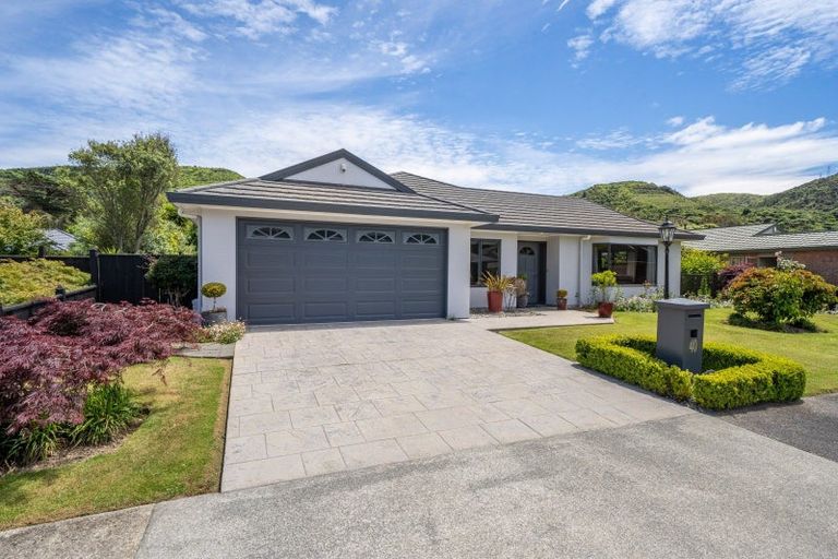 Photo of property in 40 Mary Huse Grove, Manor Park, Lower Hutt, 5019