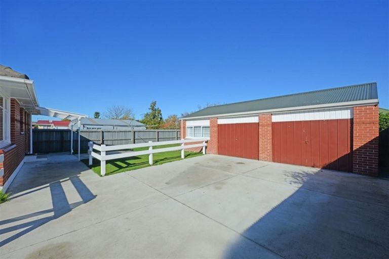 Photo of property in 14 Bournemouth Crescent, Aranui, Christchurch, 8061