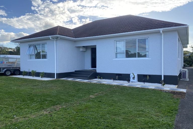 Photo of property in 34 Miro Street, Inglewood, 4330