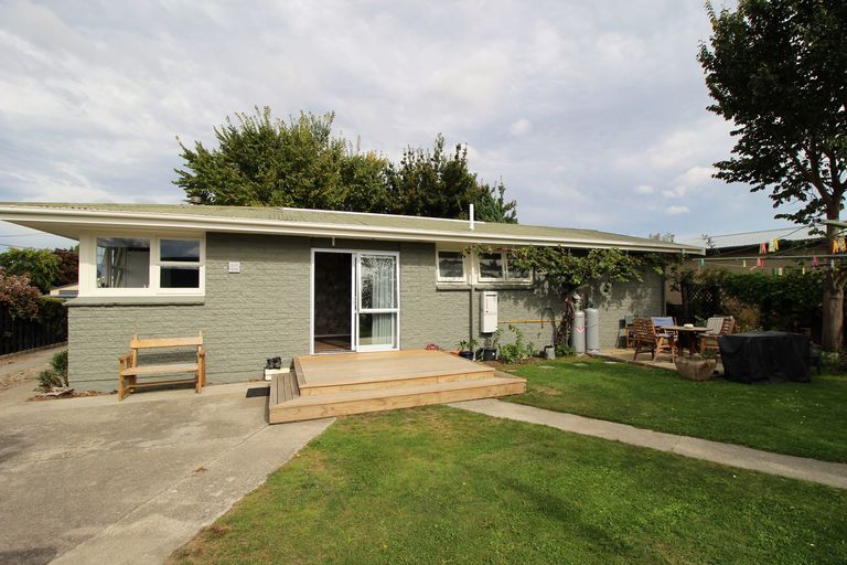 Photo of property in 18 Campbell Street, Alexandra, 9320