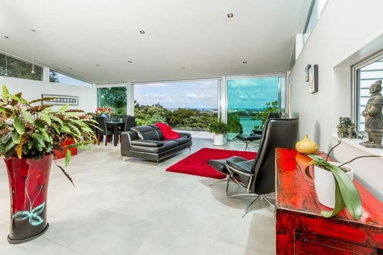 Photo of property in 34 Marae Road, Greenhithe, Auckland, 0632