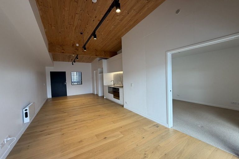 Photo of property in 10/165 Hobsonville Point Road, Hobsonville, Auckland, 0616