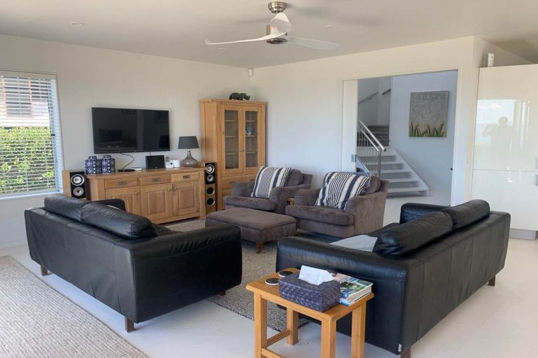 Photo of property in 17 Seacrest Boulevard, Langs Beach, Waipu, 0582