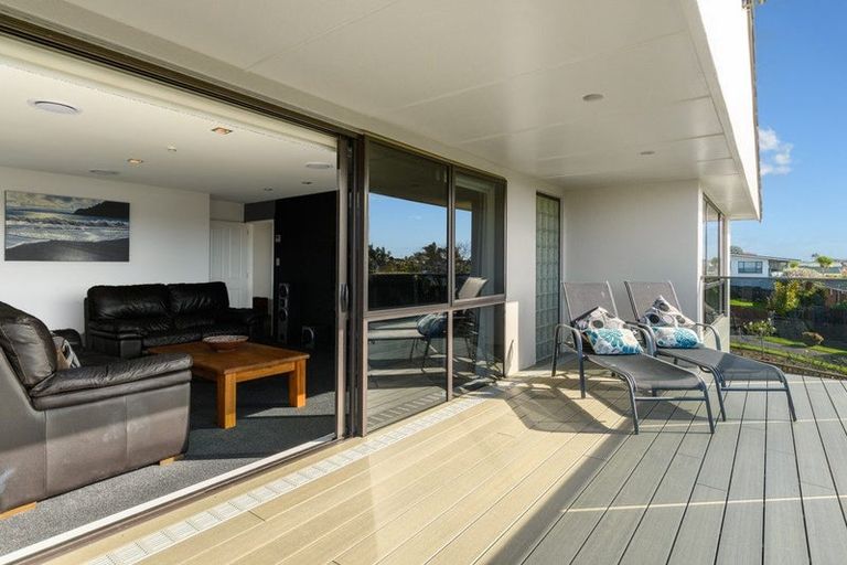 Photo of property in 43 Freyberg Street, Otumoetai, Tauranga, 3110