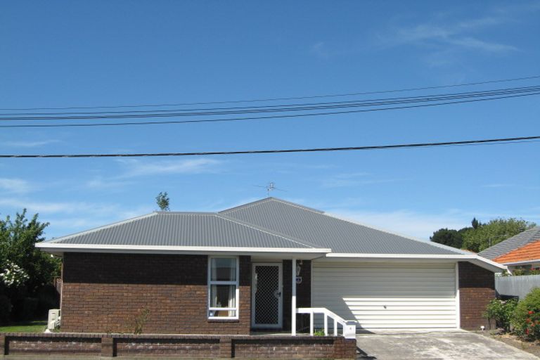 Photo of property in 2/4 Baffin Street, Wainoni, Christchurch, 8061