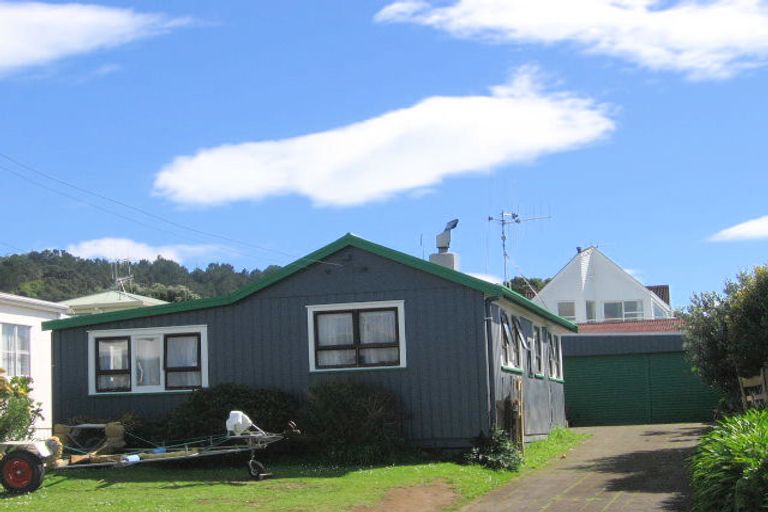 Photo of property in 8 Fyfe Road, Waihi Beach, 3611