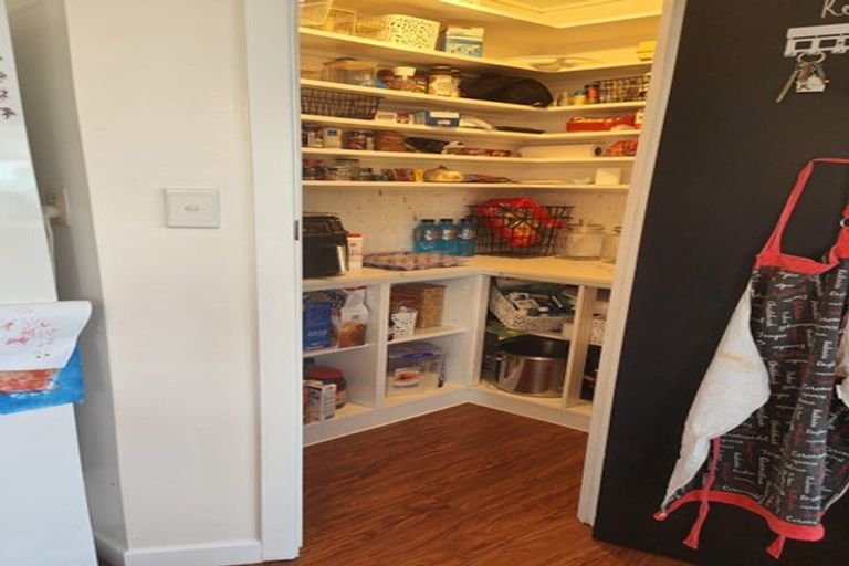 Photo of property in 8 Adams Place, Te Kamo, Whangarei, 0112