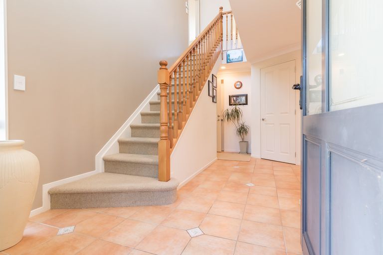 Photo of property in 54a Mcfadzean Drive, Blockhouse Bay, Auckland, 0600