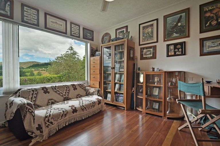 Photo of property in 1664 Kahuranaki Road, Kahuranaki, Havelock North, 4295