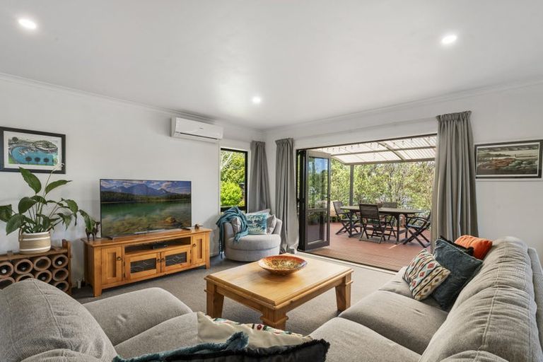 Photo of property in 166 Waterside Drive, Pyes Pa, Tauranga, 3112