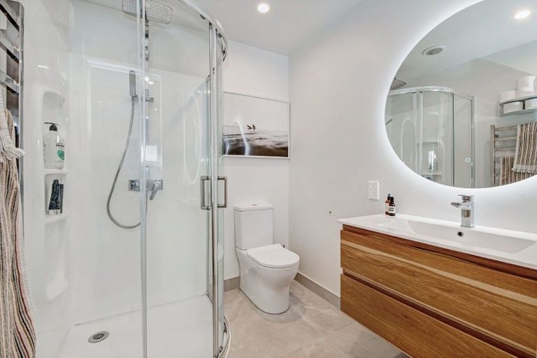 Photo of property in 774b Whangaparaoa Road, Manly, Whangaparaoa, 0930