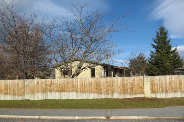 Photo of property in 70 Molyneux Avenue, Cromwell, 9310