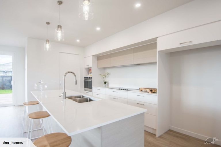 Photo of property in 134 Kupe Drive, Whitianga, 3510