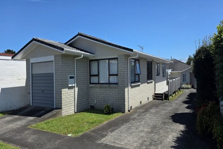 Photo of property in 1/24 Bulteel Street, New Plymouth, 4310