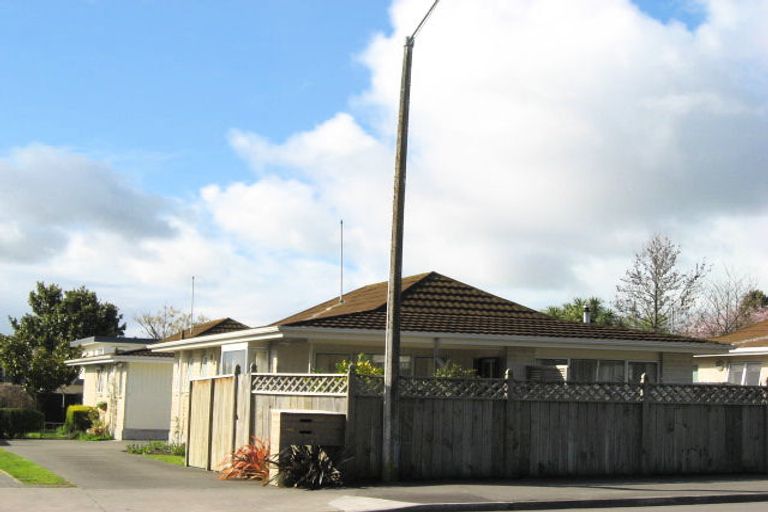 Photo of property in 4/113 Te Mata Road, Havelock North, 4130