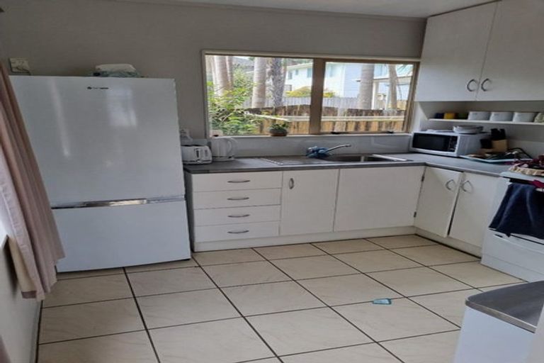 Photo of property in 35 Seine Road, Forrest Hill, Auckland, 0620