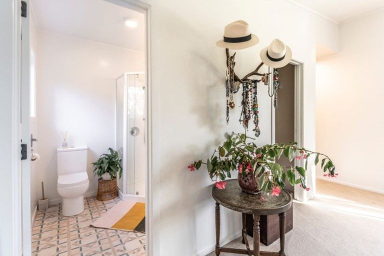 Photo of property in 190 Thornton Road, Cambridge, 3434