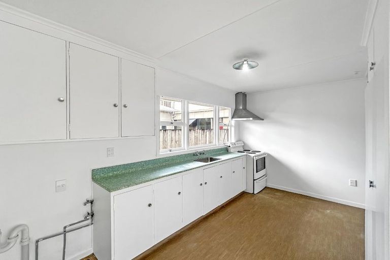 Photo of property in 61a Lombard Street, Palmerston North, 4410