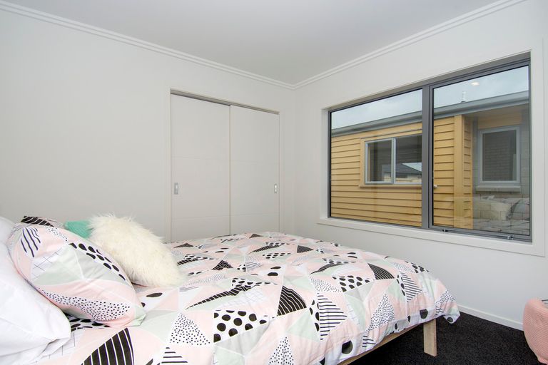 Photo of property in 10 Cassinia Close, Papamoa Beach, Papamoa, 3118