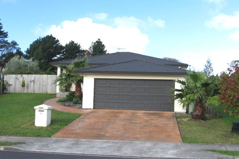Photo of property in 10 Ginders Drive, Massey, Auckland, 0614