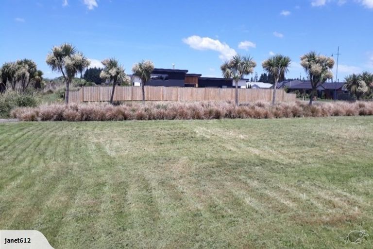 Photo of property in 2 Tuatua Lane, Pegasus, 7612