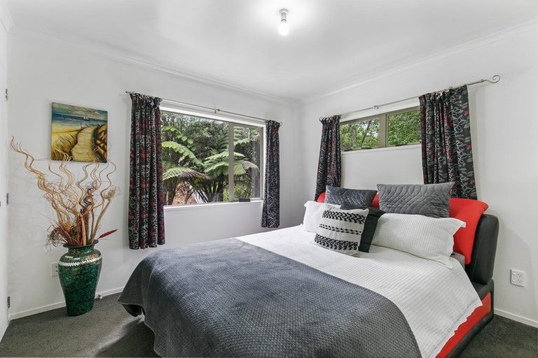 Photo of property in 33a Lancaster Road, Beach Haven, Auckland, 0626