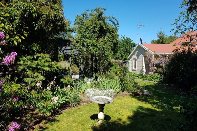 Photo of property in 8 Edward Street, Richmond, 7020