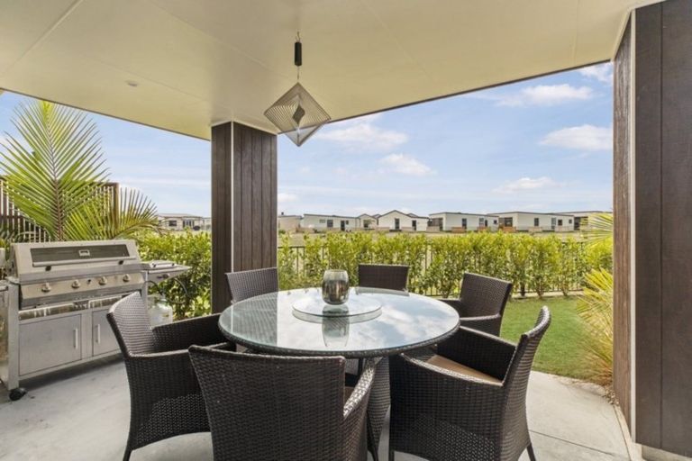 Photo of property in 173 The Boulevard, Papamoa Beach, Papamoa, 3118