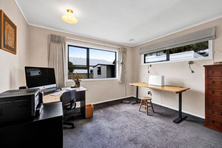 Photo of property in 65 Belt Road, New Plymouth, 4310