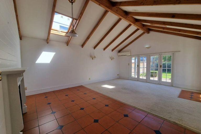 Photo of property in 43 Clissold Street, Merivale, Christchurch, 8014