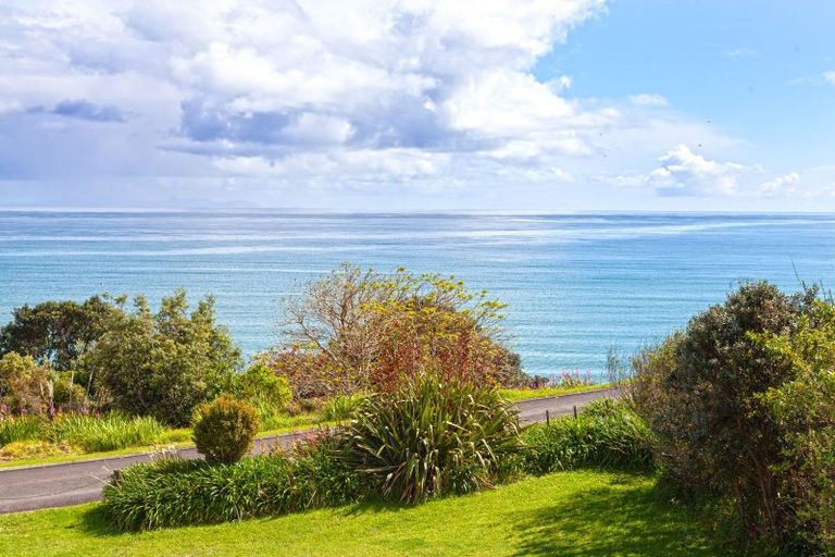 Photo of property in 6 Seavill Park Road, Kuaotunu West, Whitianga, 3592