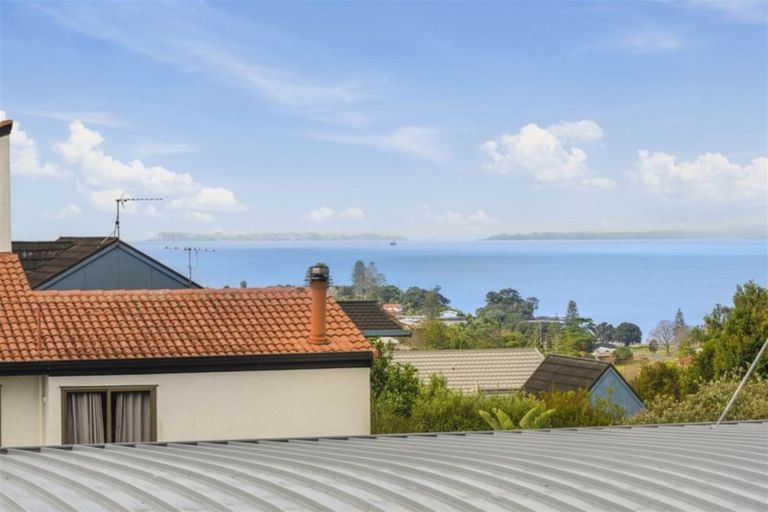 Photo of property in 1/30 Summit Drive, Torbay, Auckland, 0630