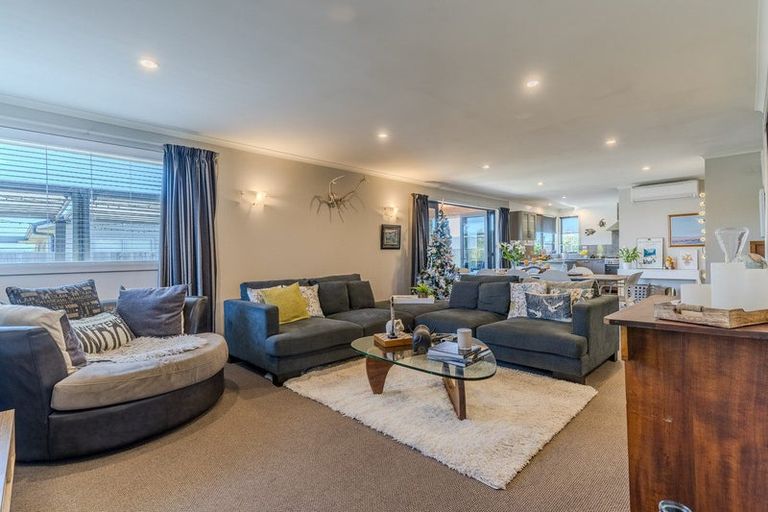 Photo of property in 27 Rhoboro Road, Twizel, 7901