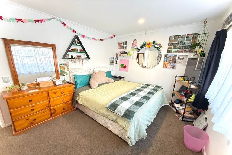 Photo of property in 40 Thornbury Crescent, East Tamaki Heights, Auckland, 2016