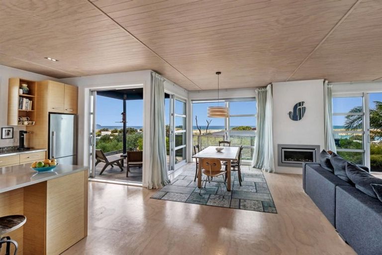 Photo of property in 40 Moir Point Road, Mangawhai Heads, Mangawhai, 0505