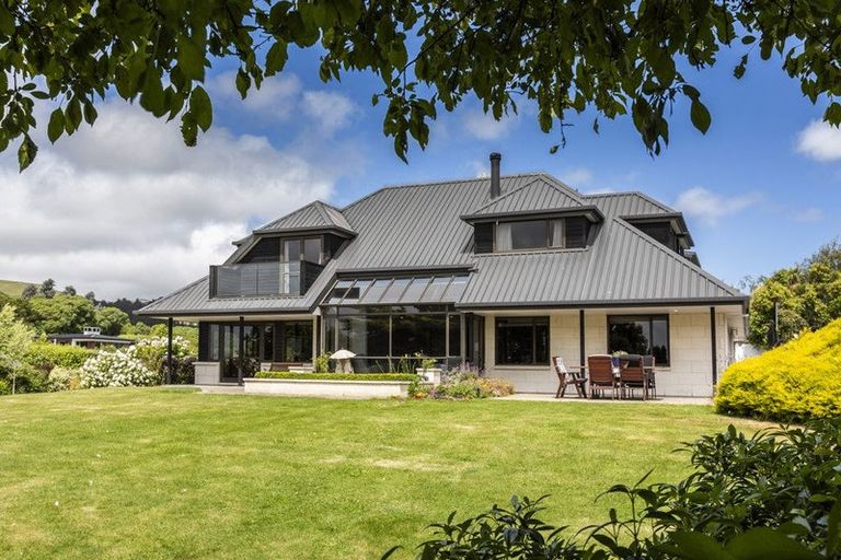 Photo of property in 6 Corgwyn Avenue, Halswell, Christchurch, 8025