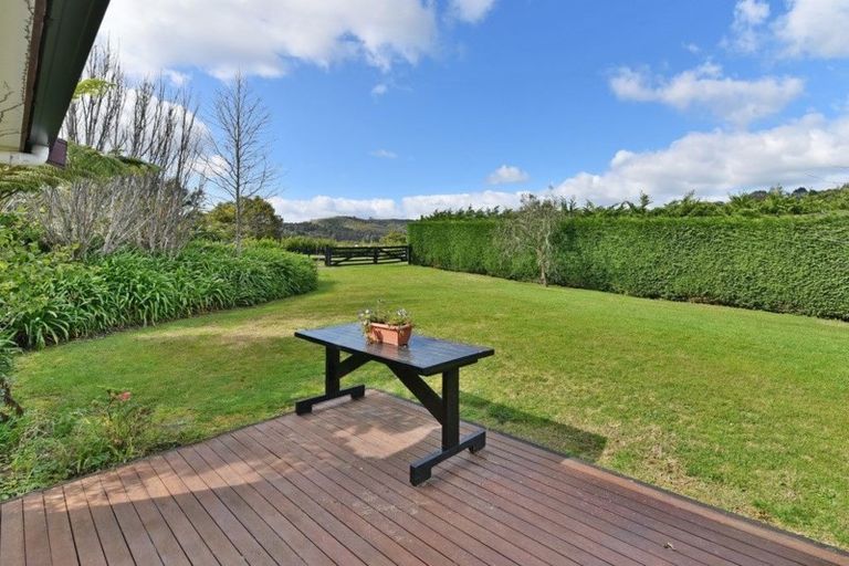 Photo of property in 72 Kauri View Road, Opaheke, Papakura, 2584
