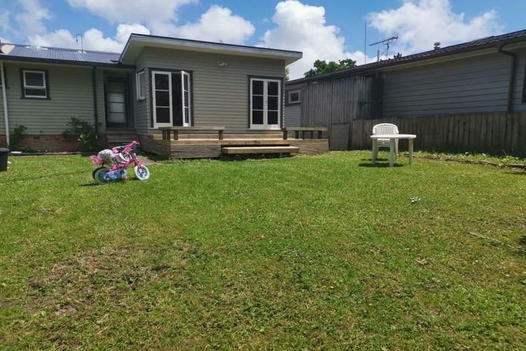 Photo of property in 21 Lynden Avenue, Hillcrest, Auckland, 0627