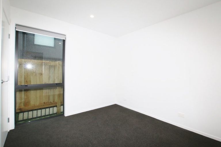 Photo of property in 2b Otaimako Place, Mangere, Auckland, 2022
