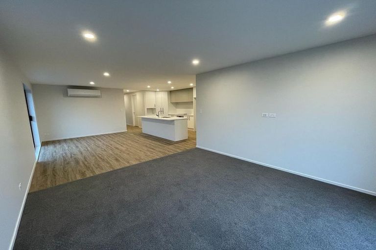 Photo of property in 18 Te Kanawa Lane, Rolleston, 7615