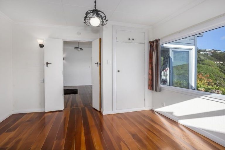 Photo of property in 53a Bayview Road, Paremata, Porirua, 5024