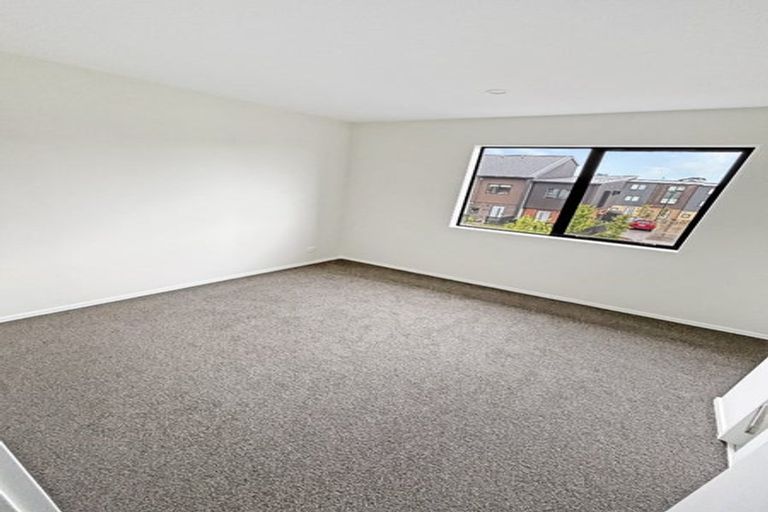 Photo of property in 6/85 Selo Street, Glen Eden, Auckland, 0602