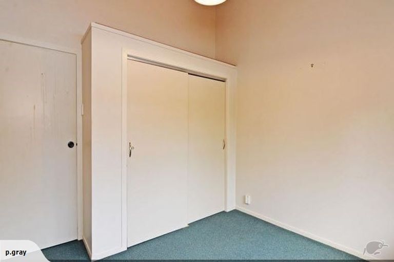 Photo of property in 1/77 Konini Road, Titirangi, Auckland, 0604