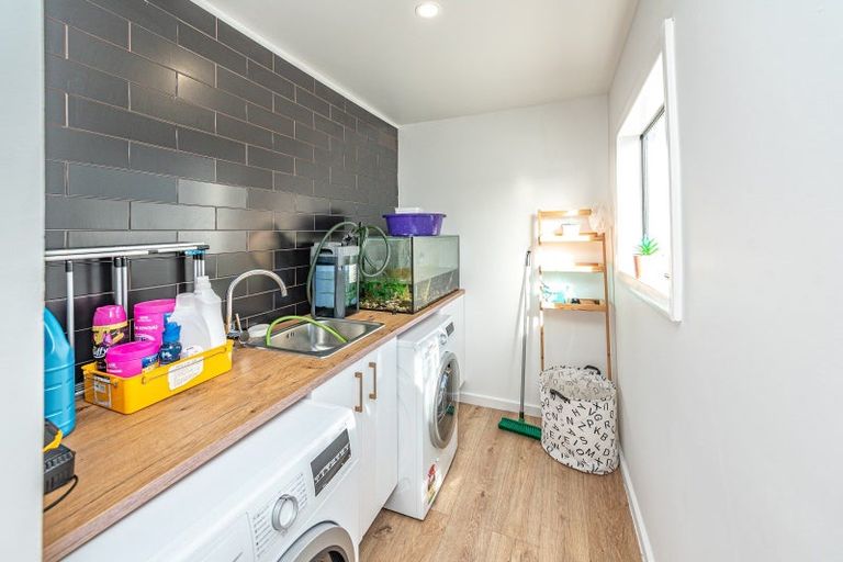 Photo of property in 3a Pharazyn Street, Gonville, Whanganui, 4500