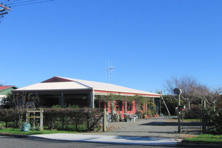 Photo of property in 19a Te Rauparaha Street, Otaki, 5512