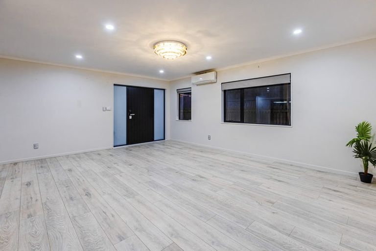 Photo of property in 13d Trimmer Terrace, Papatoetoe, Auckland, 2025