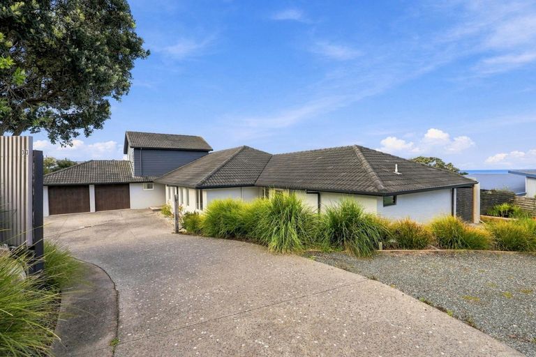 Photo of property in 33 Lax Crescent, Leigh, 0985