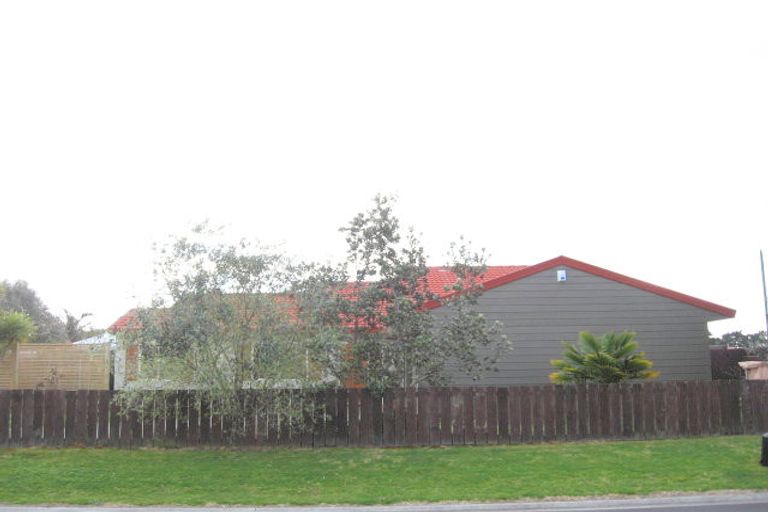 Photo of property in 2 Checketts Place, Papamoa Beach, Papamoa, 3118